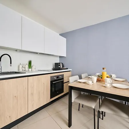 Apartment Royal Blue